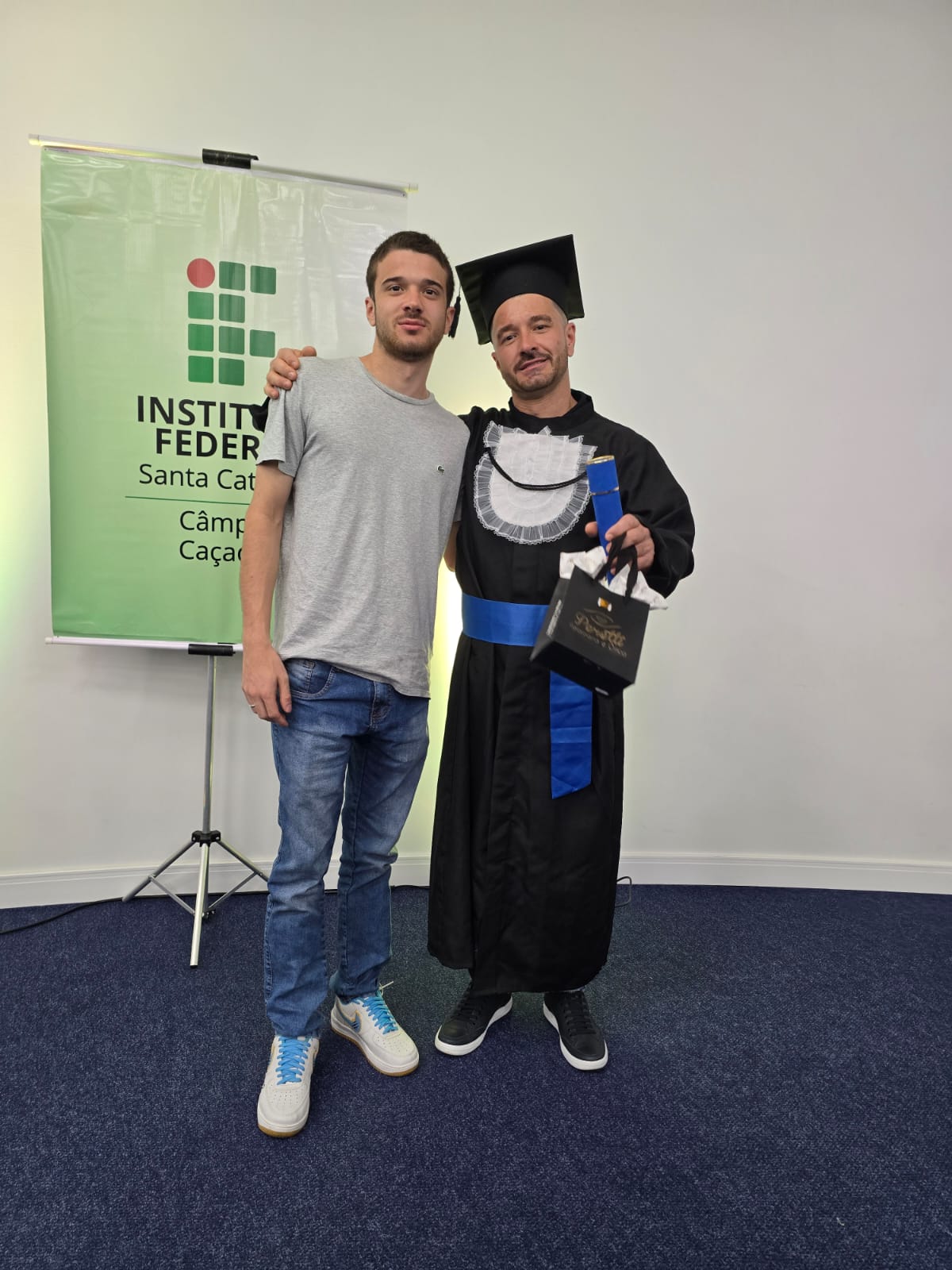 Alex e Allan hoje cursam o ensino superior no Câmpus Caçador