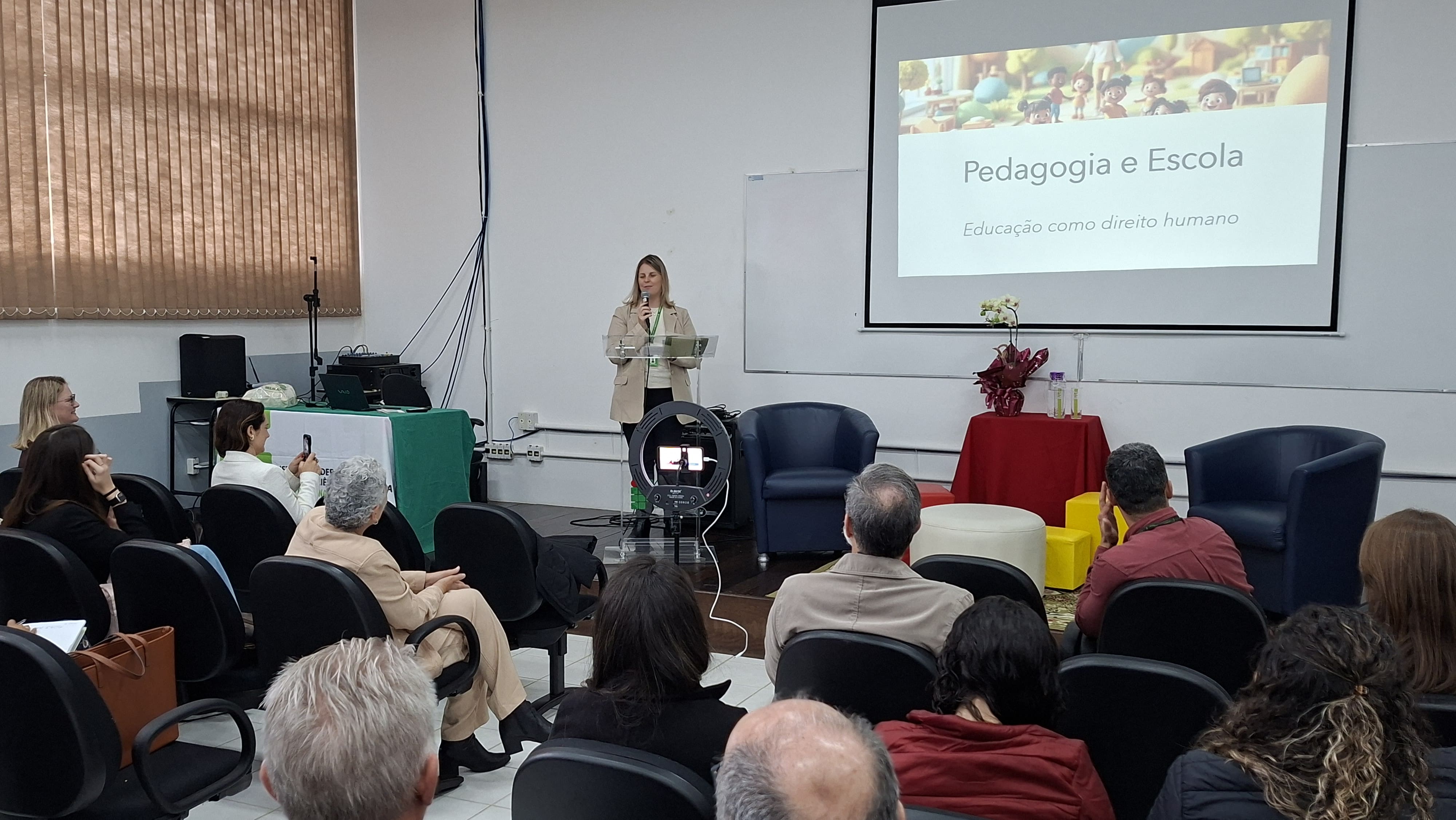 Momentos da aula inaugural realizada no dia 16 de agosto.