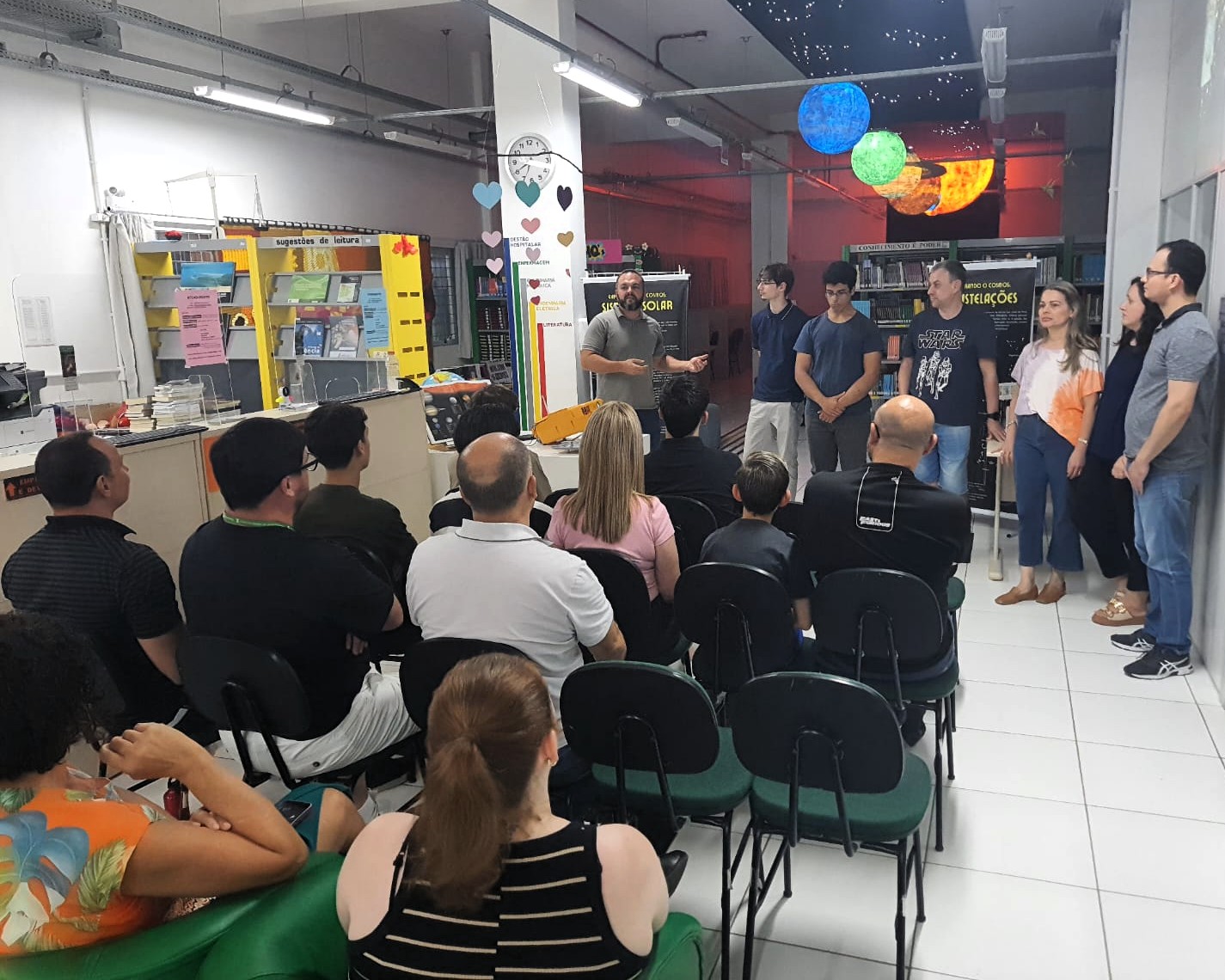 Lançamento do projeto Explorando o Cosmos na biblioteca do Câmpus Joinville
