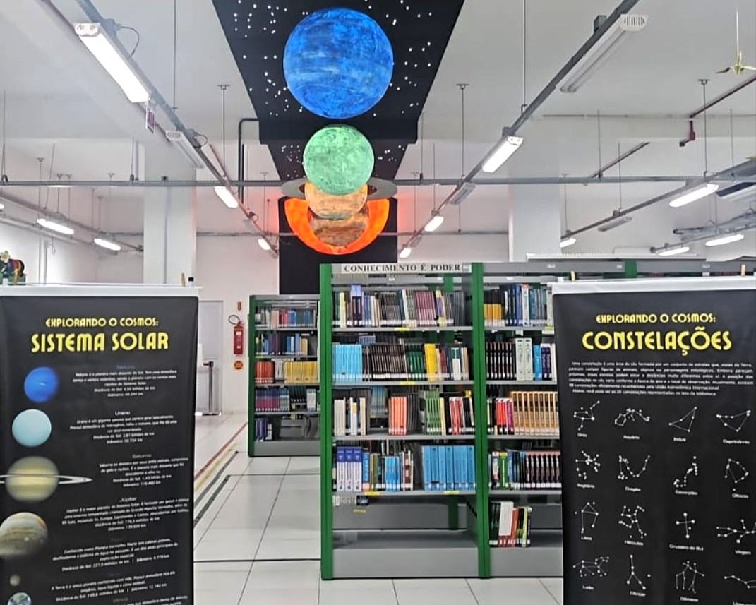 Projeto Explorando o Cosmos: construindo conhecimento na Biblioteca do IFSC
