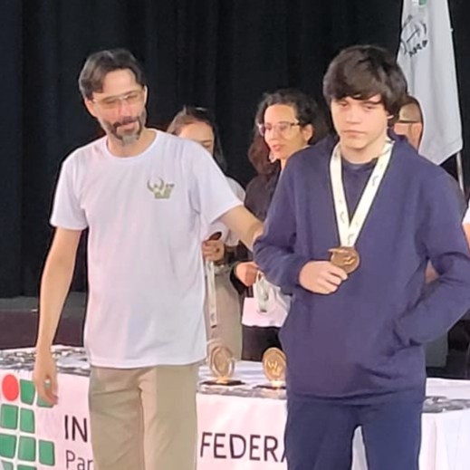 Enzo Henrique Schneider Kroeger