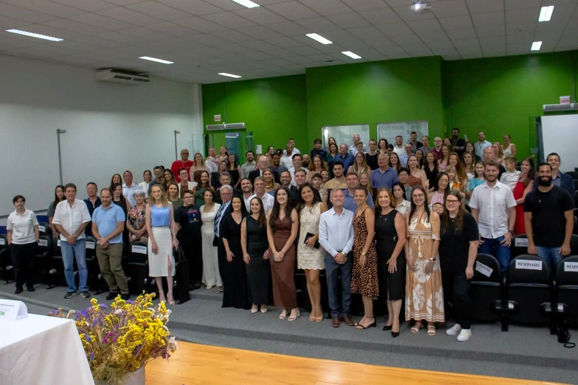 Comemoração reuniu a comunidade acadêmica e convidados