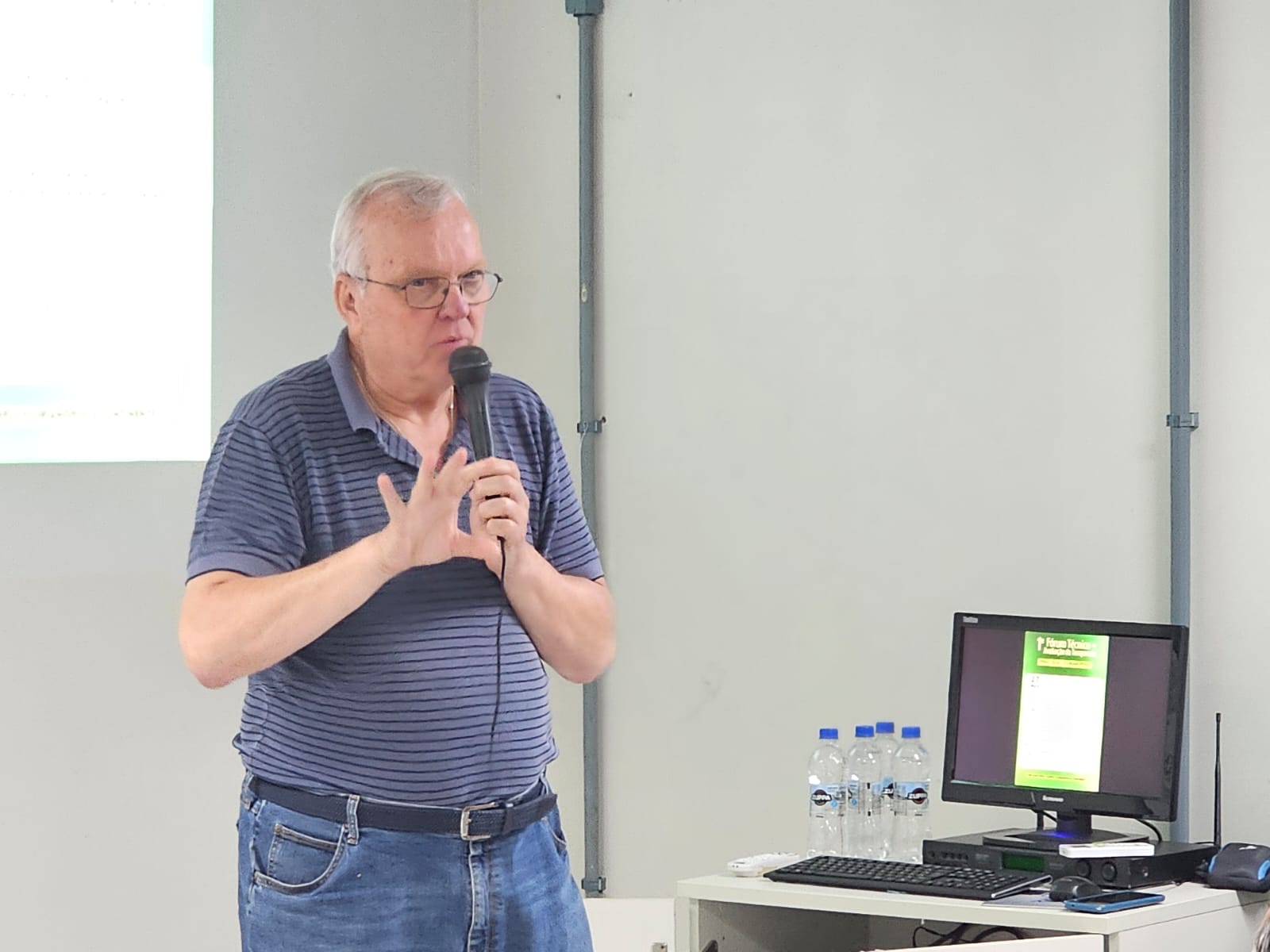 Presidente da associação Destino Floripa e Região, Rubens Augusto Régis fez uma avaliação geral sobre a temporada, destacando que a cidade precisa resolver os problemas de balneabilidade nas praias e dos altos preços cobrados por serviços de praia