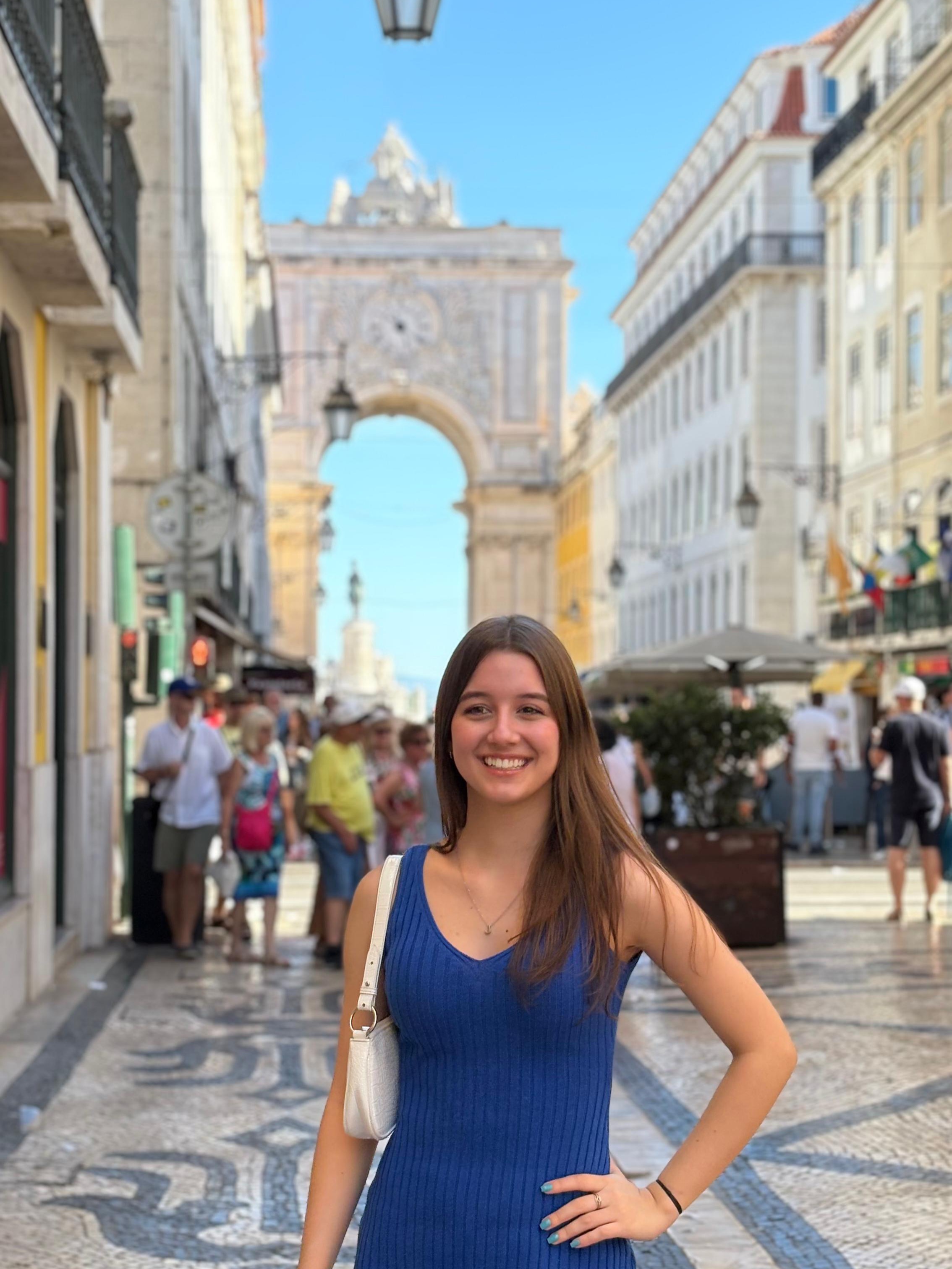 Júlia Rafaela Hanauer está em Portugal desde setembro e retornará em dezembro