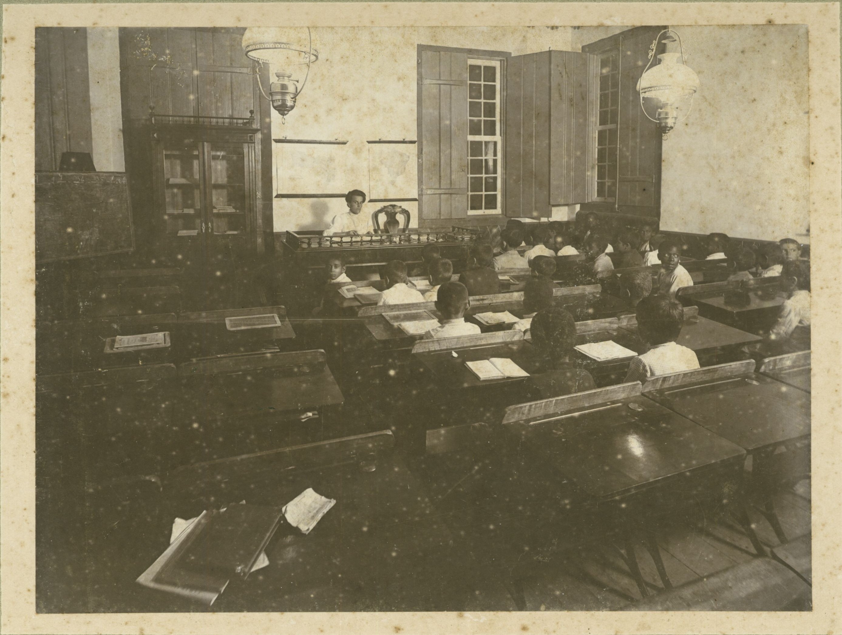 Foto 10 - Sala de aula em 1910