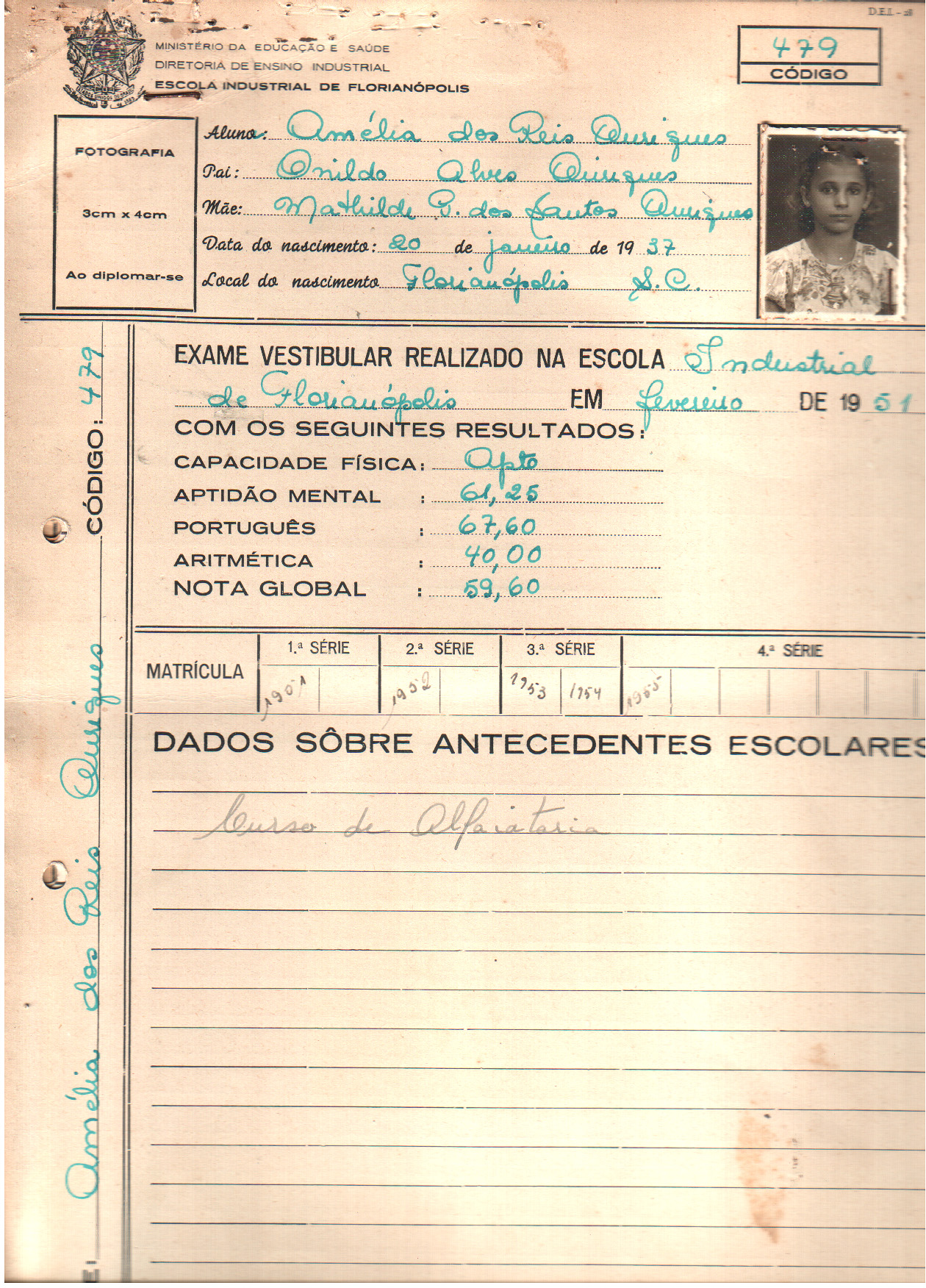 Foto 2 - Ficha escolar (Amélia dos Reis Ouriques)