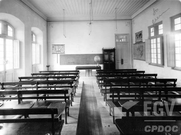 Foto 3 - Sala de aula (década de 1930)